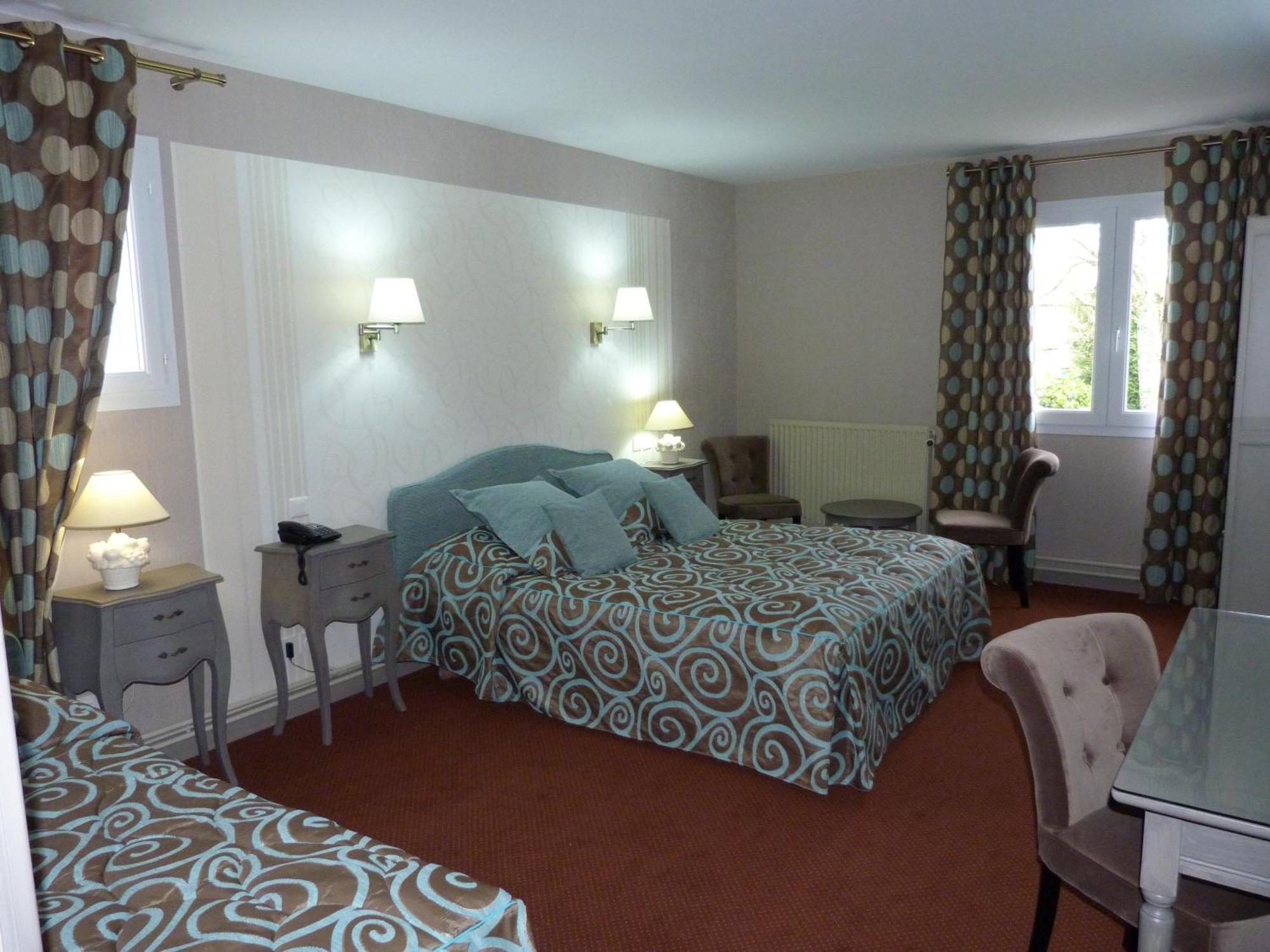 Hotel Le Gue Du Holme Saint-Quentin-sur-le-Homme Exterior foto